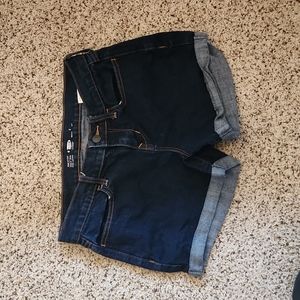 Old navy Jean shorts size 2 cuffed